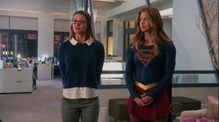Illustration for article titled Supergirl negotiates with Kryptonian terrorists
